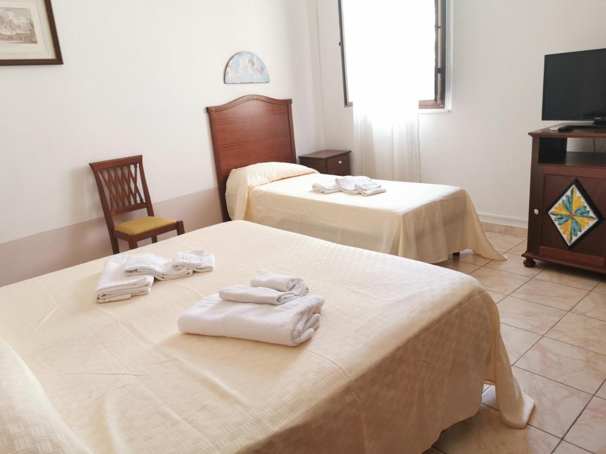 I Cappuccini Rooms 卡塔尼亚 外观 照片